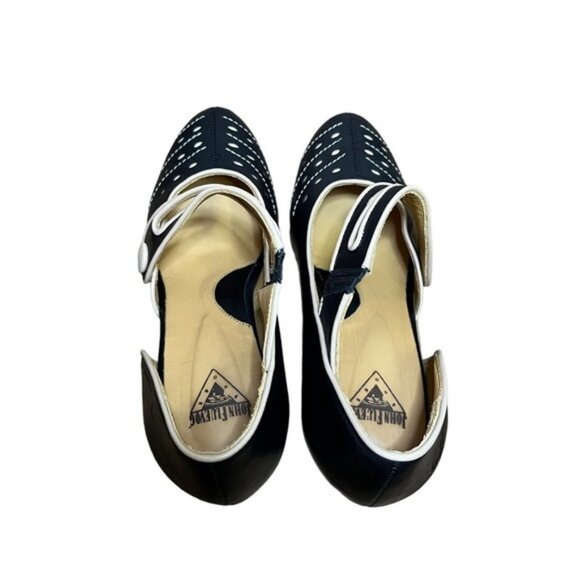 JOHN FLUEVOG Look Out ALLURE Asymmetrical Mary‎ Jane Shoes Women Size 8 - Picture 6 of 11